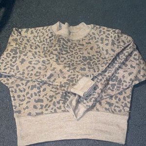Cheetah printed sweater size M